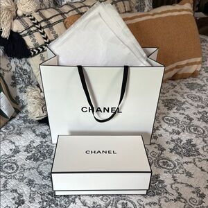 Chanel Classic White Wallet Box and Matching Gift Bag Duo & Tissue; New
